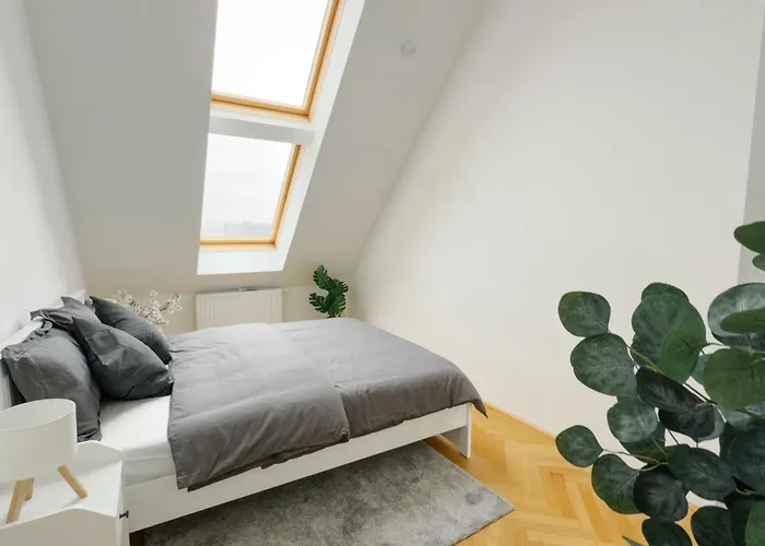 Appartement 110qm, 4 Bedroom, Near Schoenbrunn Wenen