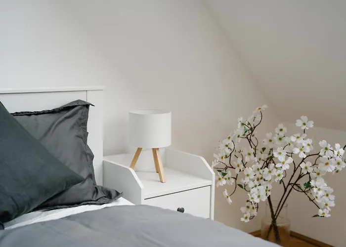 110qm, 4 Bedroom, Near Schoenbrunn *