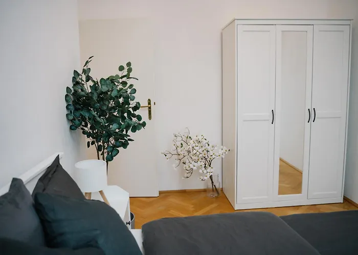110qm, 4 Bedroom, Near Schoenbrunn